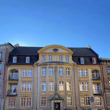 Le Petit Opolska Apartment *